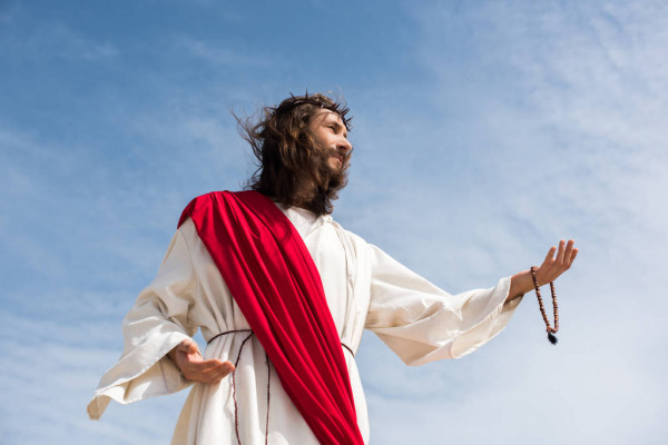 depositphotos_214785028-stock-photo-low-angle-view-of-jesus