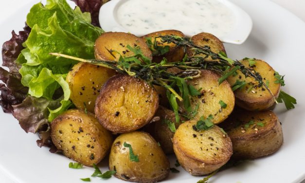 PATATAS AL HORNO CON ORÉGANO Y ROMERO